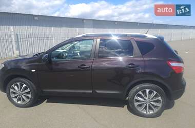 Позашляховик / Кросовер Nissan Qashqai 2010 в Києві