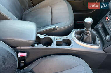 Позашляховик / Кросовер Nissan Qashqai 2010 в 