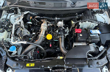 Позашляховик / Кросовер Nissan Qashqai 2010 в 