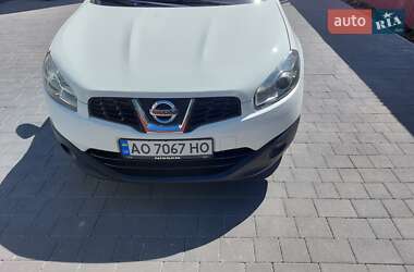Позашляховик / Кросовер Nissan Qashqai 2013 в 
