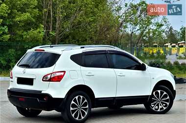 Внедорожник / Кроссовер Nissan Qashqai 2012 в 