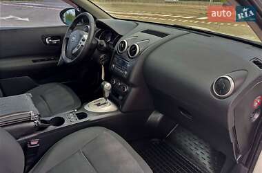 Внедорожник / Кроссовер Nissan Qashqai 2012 в 