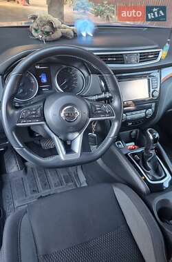 Внедорожник / Кроссовер Nissan Qashqai 2018 в 
