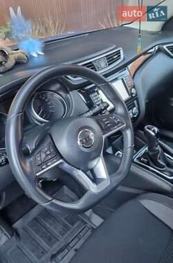 Внедорожник / Кроссовер Nissan Qashqai 2018 в 