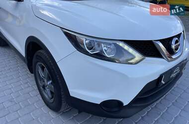 Позашляховик / Кросовер Nissan Qashqai 2015 в 