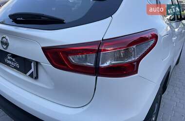 Позашляховик / Кросовер Nissan Qashqai 2015 в 