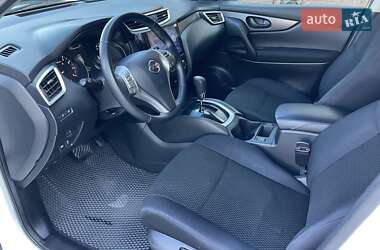 Позашляховик / Кросовер Nissan Qashqai 2015 в 
