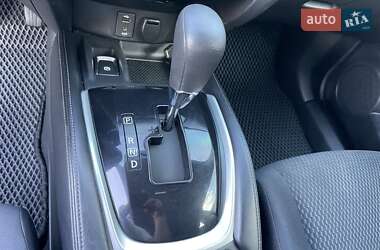 Позашляховик / Кросовер Nissan Qashqai 2015 в 