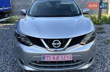 Позашляховик / Кросовер Nissan Qashqai 2014 в 