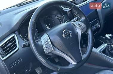 Позашляховик / Кросовер Nissan Qashqai 2014 в 