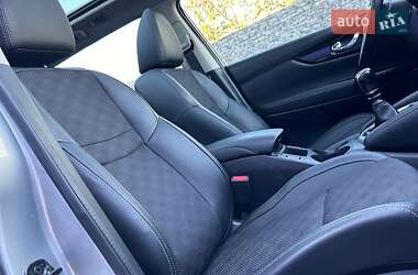 Позашляховик / Кросовер Nissan Qashqai 2014 в 