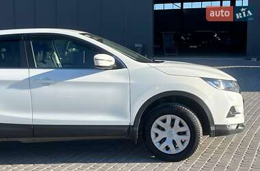 Внедорожник / Кроссовер Nissan Qashqai 2018 в 