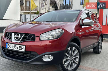 Внедорожник / Кроссовер Nissan Qashqai 2010 в 