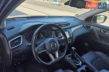 Позашляховик / Кросовер Nissan Qashqai 2019 в 