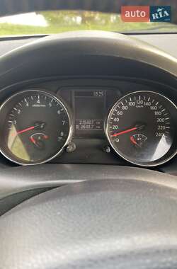 Позашляховик / Кросовер Nissan Qashqai 2010 в 