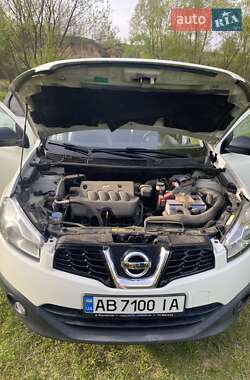 Позашляховик / Кросовер Nissan Qashqai 2010 в 