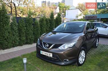 Внедорожник / Кроссовер Nissan Qashqai 2016 в 