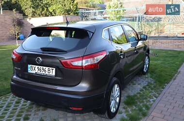 Внедорожник / Кроссовер Nissan Qashqai 2016 в 