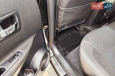 Внедорожник / Кроссовер Nissan Qashqai 2011 в 