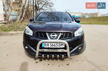 Внедорожник / Кроссовер Nissan Qashqai 2011 в 