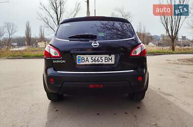 Внедорожник / Кроссовер Nissan Qashqai 2011 в 