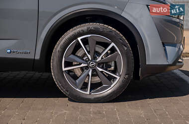 Внедорожник / Кроссовер Nissan Qashqai 2023 в 