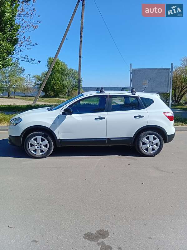 Внедорожник / Кроссовер Nissan Qashqai 2011 в Верхнеднепровске
