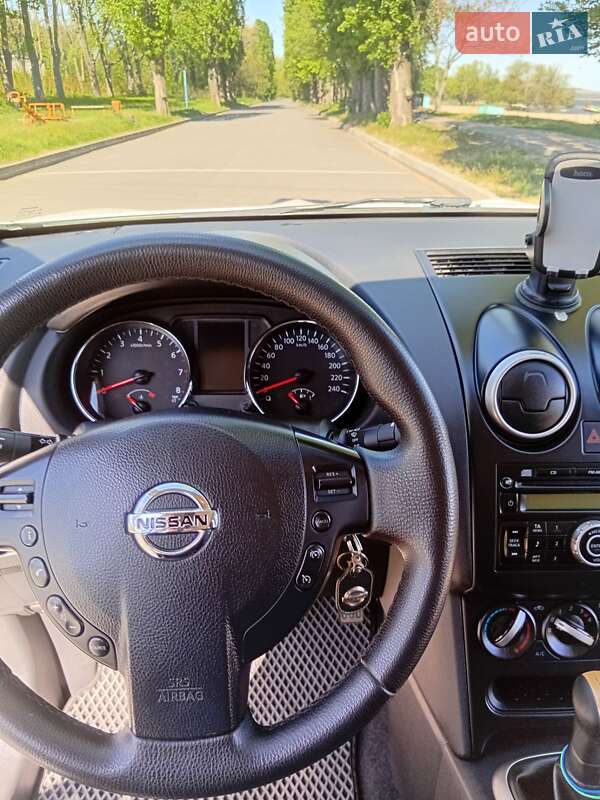 Внедорожник / Кроссовер Nissan Qashqai 2011 в Верхнеднепровске