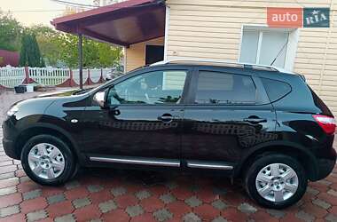Позашляховик / Кросовер Nissan Qashqai 2011 в 