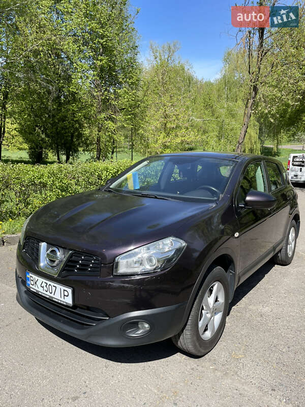 Внедорожник / Кроссовер Nissan Qashqai 2011 в Ровно