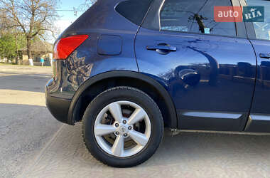 Внедорожник / Кроссовер Nissan Qashqai 2009 в 