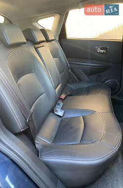 Внедорожник / Кроссовер Nissan Qashqai 2009 в 