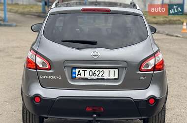 Внедорожник / Кроссовер Nissan Qashqai 2011 в 