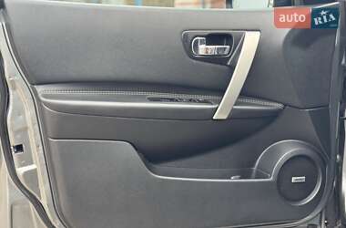 Внедорожник / Кроссовер Nissan Qashqai 2011 в 