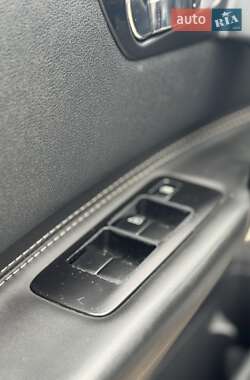 Внедорожник / Кроссовер Nissan Qashqai 2011 в 