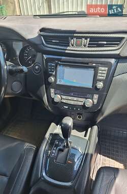 Внедорожник / Кроссовер Nissan Qashqai 2014 в 