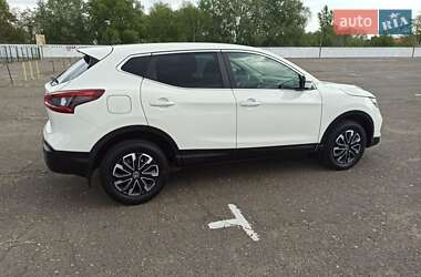 Внедорожник / Кроссовер Nissan Qashqai 2018 в 