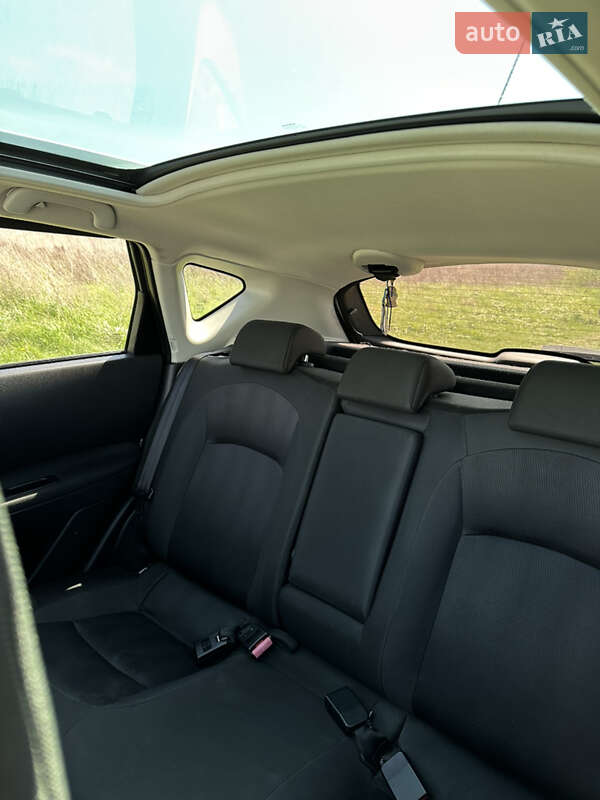 Внедорожник / Кроссовер Nissan Qashqai 2012 в Луцке