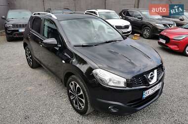 Позашляховик / Кросовер Nissan Qashqai 2012 в 