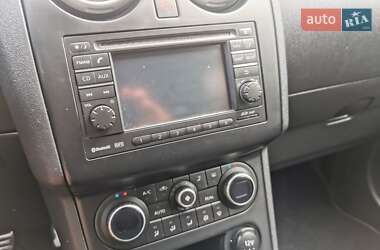 Позашляховик / Кросовер Nissan Qashqai 2012 в 