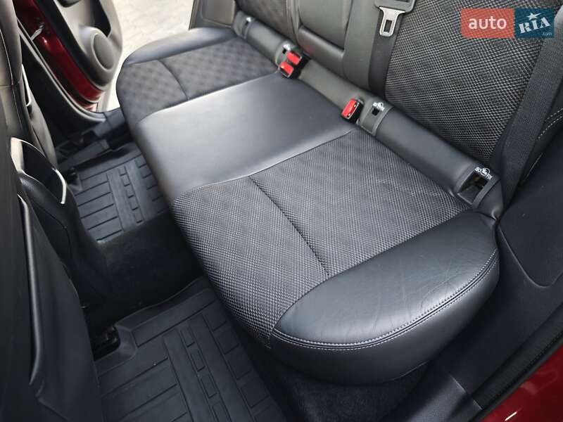 Позашляховик / Кросовер Nissan Qashqai 2016 в Дубні