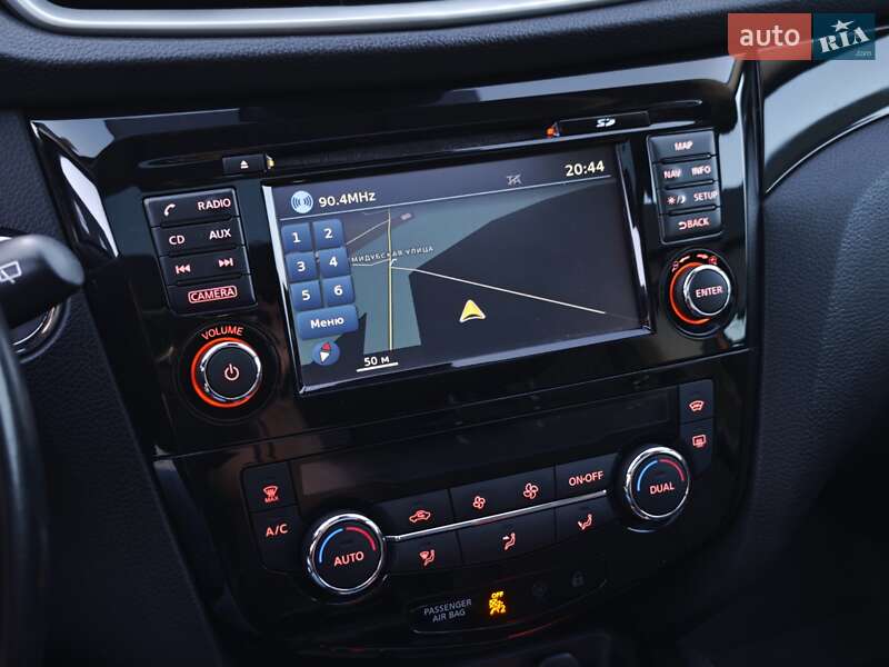 Позашляховик / Кросовер Nissan Qashqai 2016 в Дубні