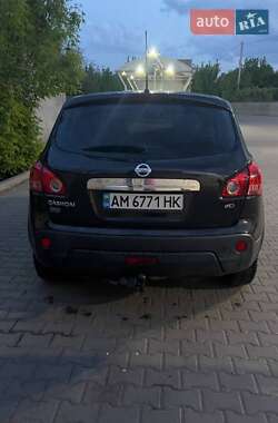 Внедорожник / Кроссовер Nissan Qashqai 2008 в 