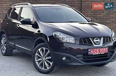 Позашляховик / Кросовер Nissan Qashqai 2010 в 