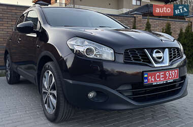 Позашляховик / Кросовер Nissan Qashqai 2010 в 