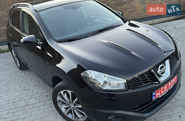 Позашляховик / Кросовер Nissan Qashqai 2010 в 