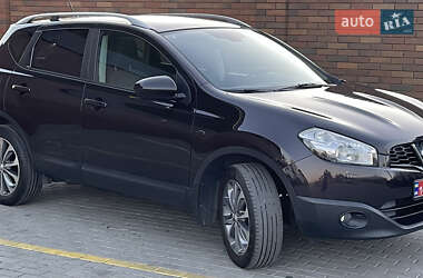 Позашляховик / Кросовер Nissan Qashqai 2010 в 