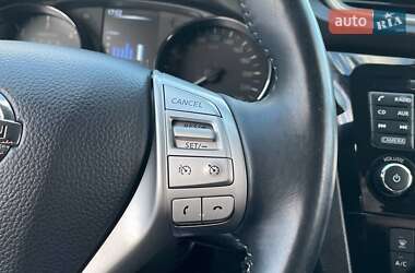 Позашляховик / Кросовер Nissan Qashqai 2015 в 