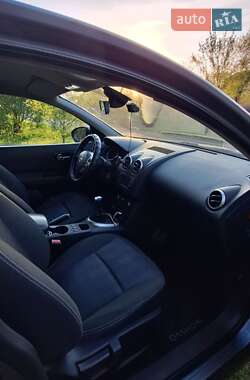 Позашляховик / Кросовер Nissan Qashqai 2011 в 