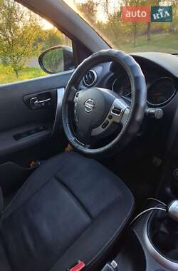 Позашляховик / Кросовер Nissan Qashqai 2011 в 